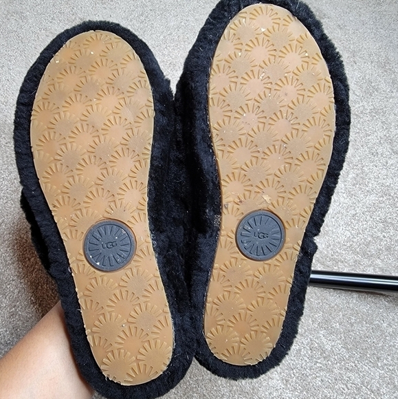 Ugg Fluff Yeah slippers size 7 black platform - Picture 8 of 8